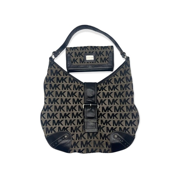 MICHAEL KORS Black & Tan Signature MK Hobo, Wallet & Wristlet Bundle - Picture 3 of 15